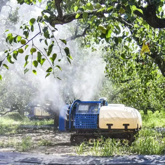 Équipement d'agriculture de robot d'agriculture de pulvérisateur de vigne sans pilote télécommandé